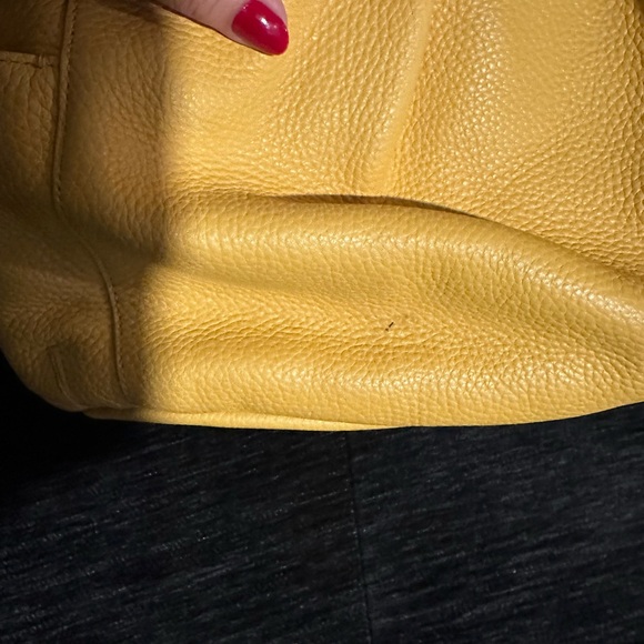 Genuine Leather!! Coldwater Creek yellow Hobo Leather Shoulder Bag - Picture 13 of 16